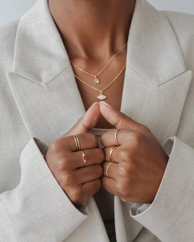 minimalist jewelry for women