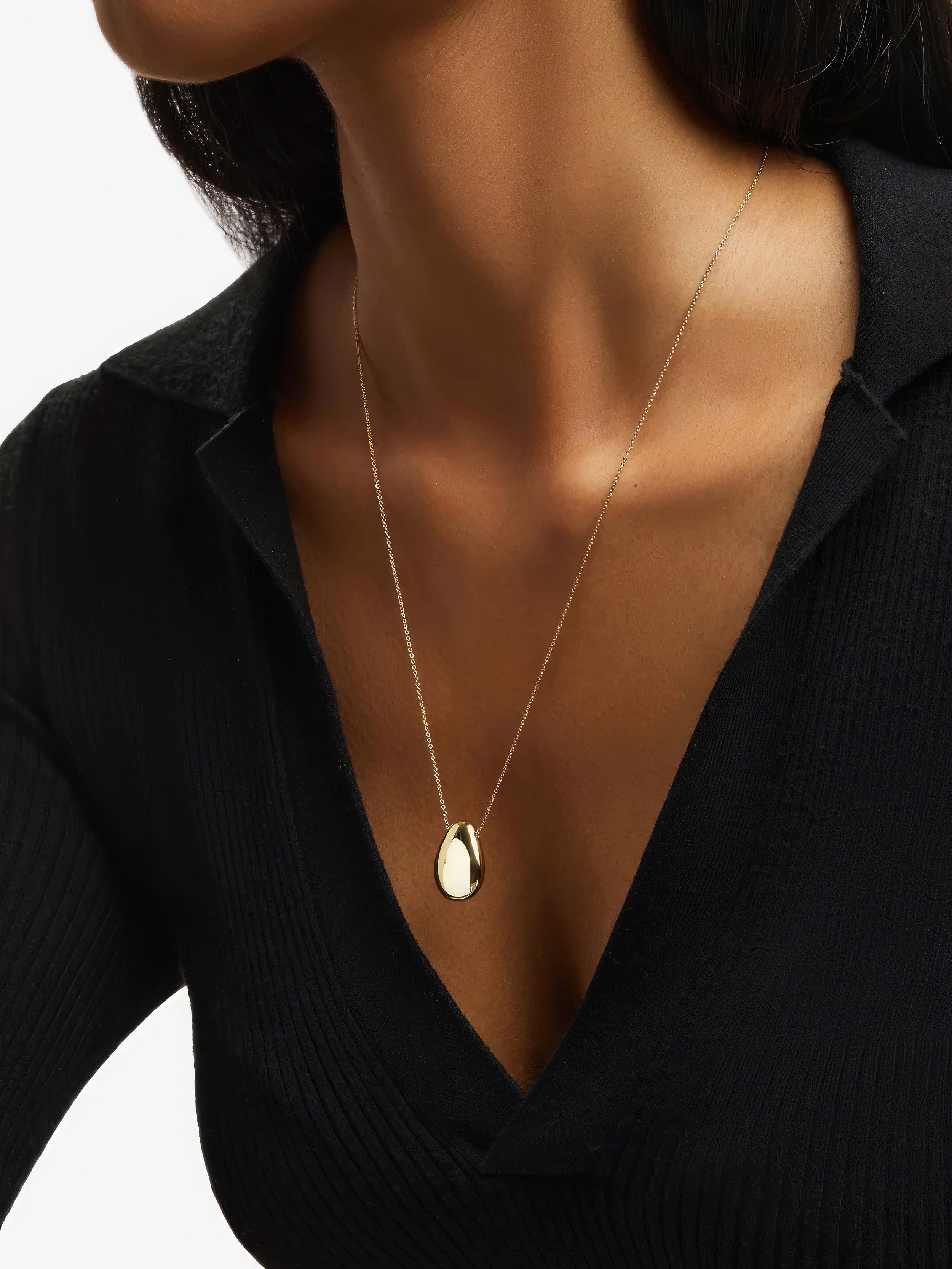 Pebble Pendant Necklace