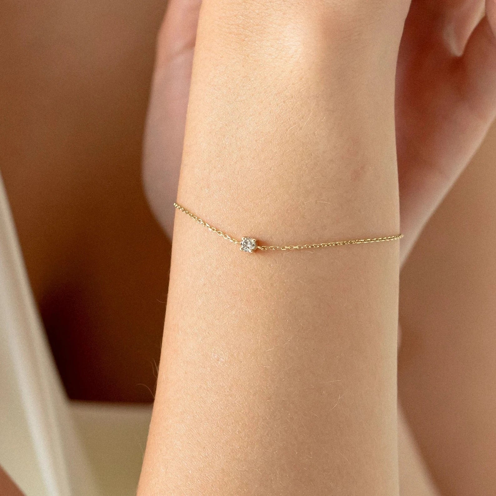 Single Zircon Bracelet