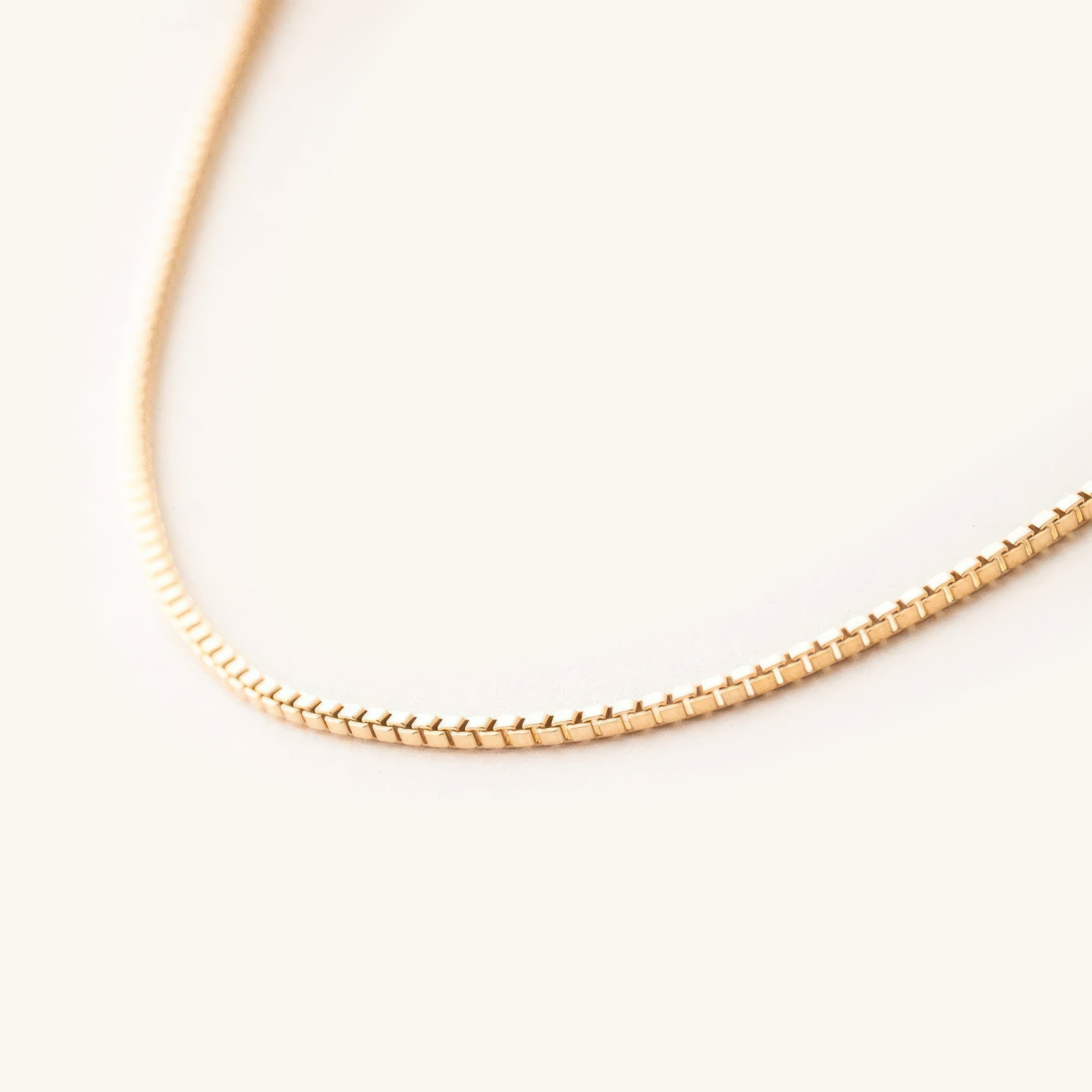 Thin Box Chain Necklace